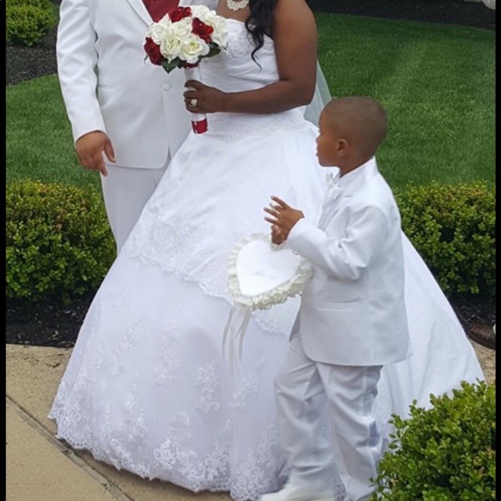 Wedding dress